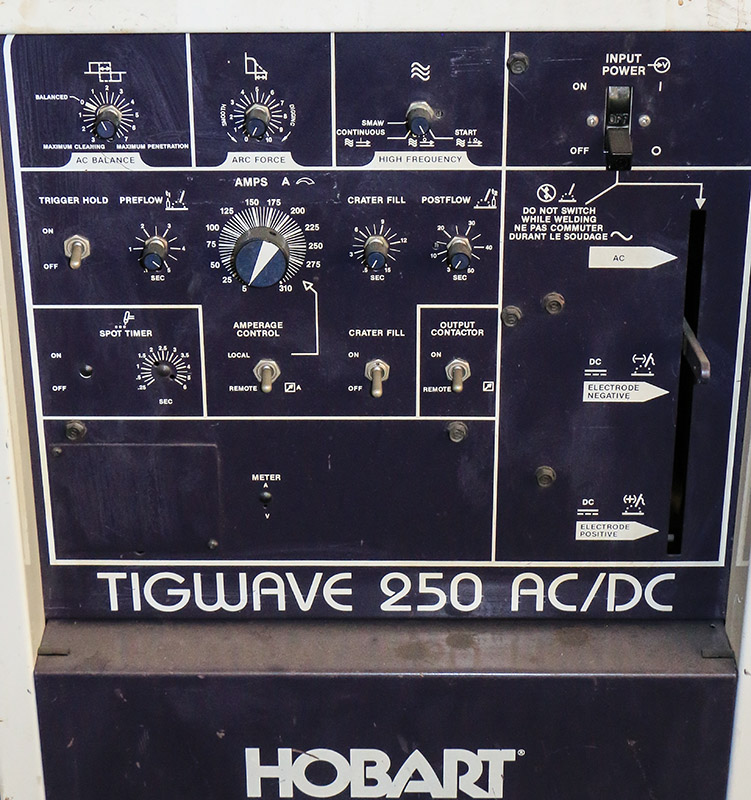 250 Amp Hobart Tigwave 250 AC/DC ARC WELDER (Ref No 155441