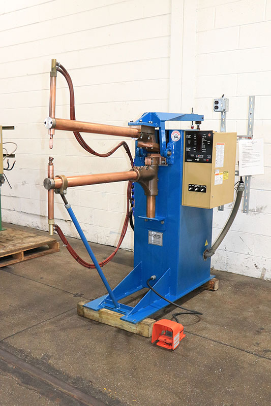 100 KVA 36'' Throat Lors 1100AR1DV SPOT WELDER (Ref No 164265